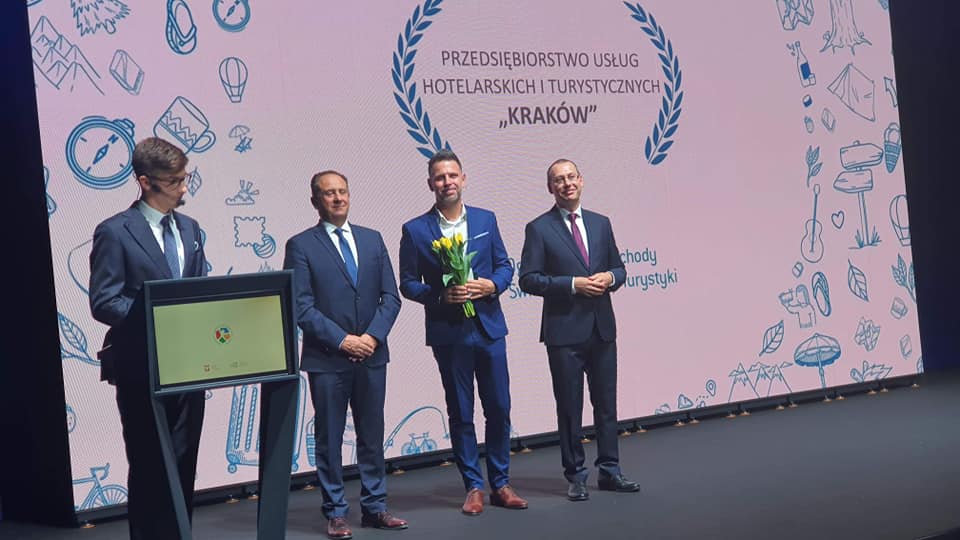 odznaka1 Wręczenie nagród z okazji Światowego Dnia Turystyki